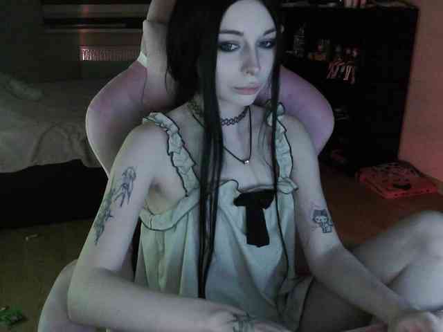 dolls_tear webcam