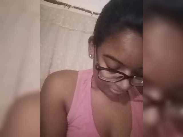IndianBeaut webcam