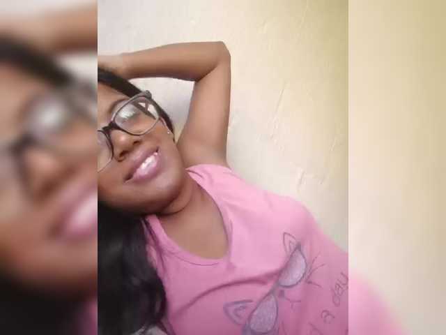 IndianBeaut webcam
