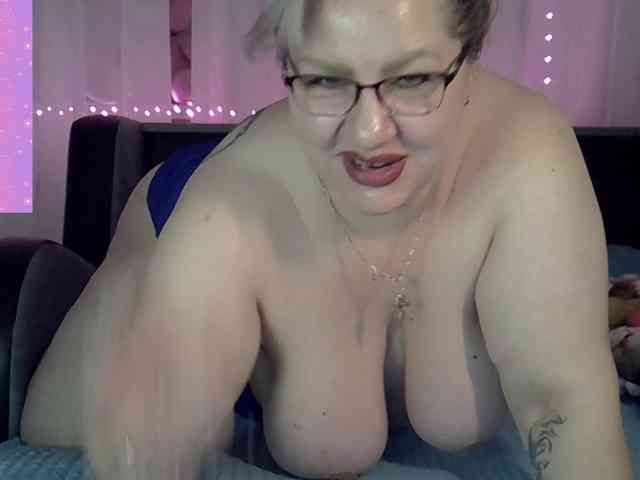 AngelinaGlam webcam