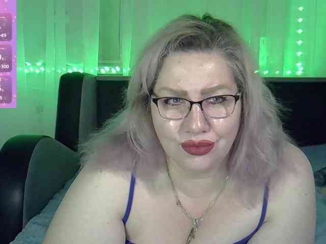 AngelinaGlam webcam