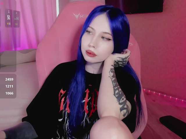 Entra en el chat con el modelo luvsoak luvsoak