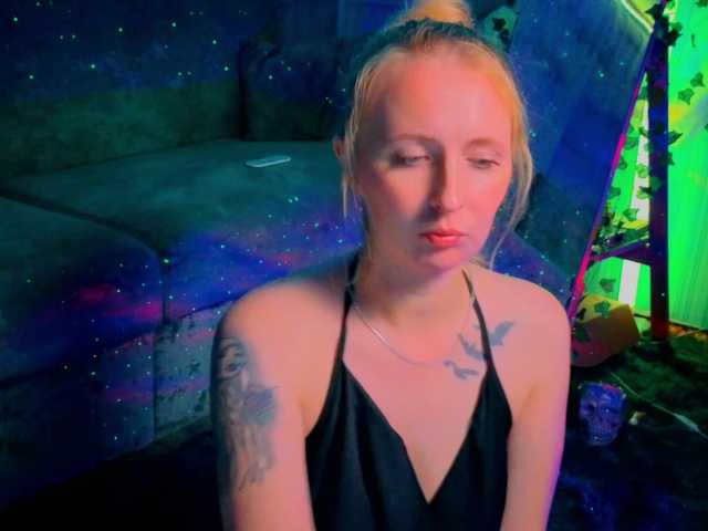 Angel_Eyes webcam