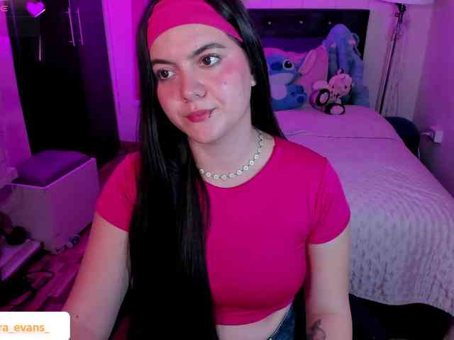 NahiaraEvans- webcam