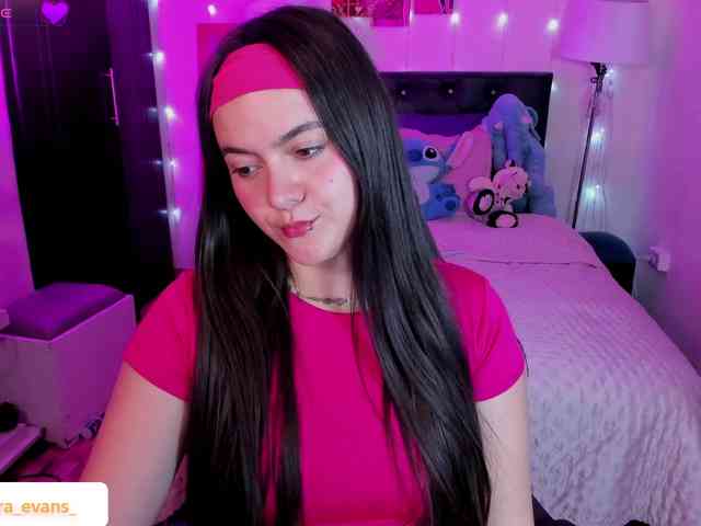 NahiaraEvans- webcam