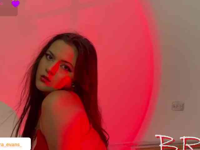 NahiaraEvans- webcam