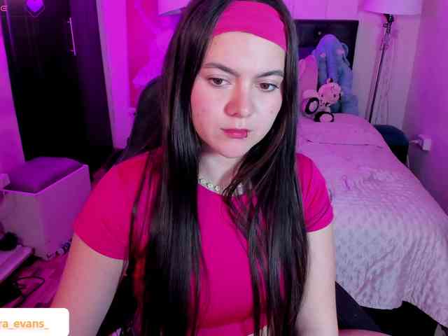 NahiaraEvans- webcam