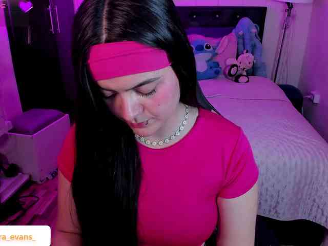 NahiaraEvans- webcam