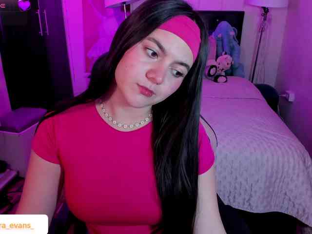 NahiaraEvans- webcam