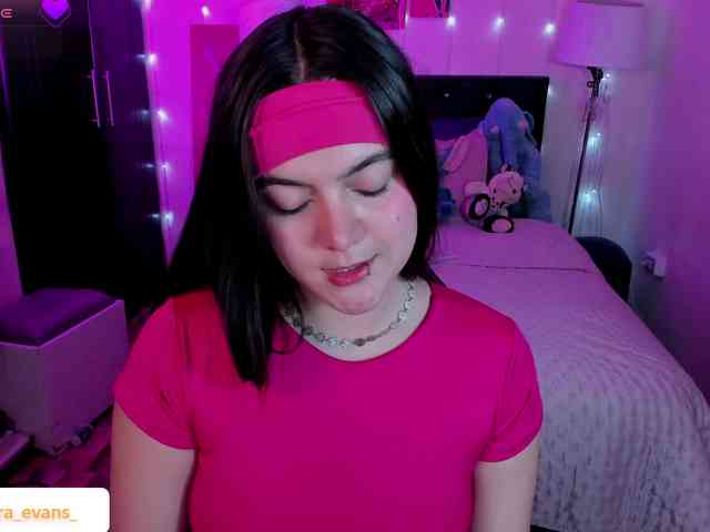 NahiaraEvans- webcam