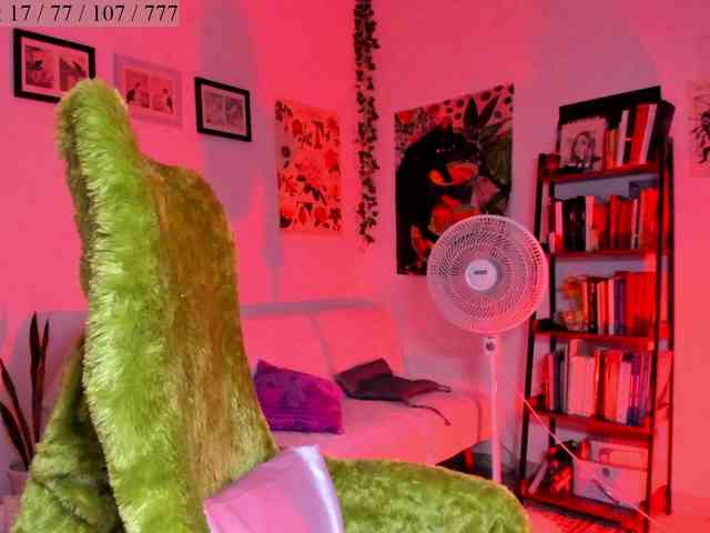 Luci--ana webcam