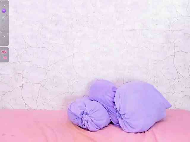 ShantalAddams webcam