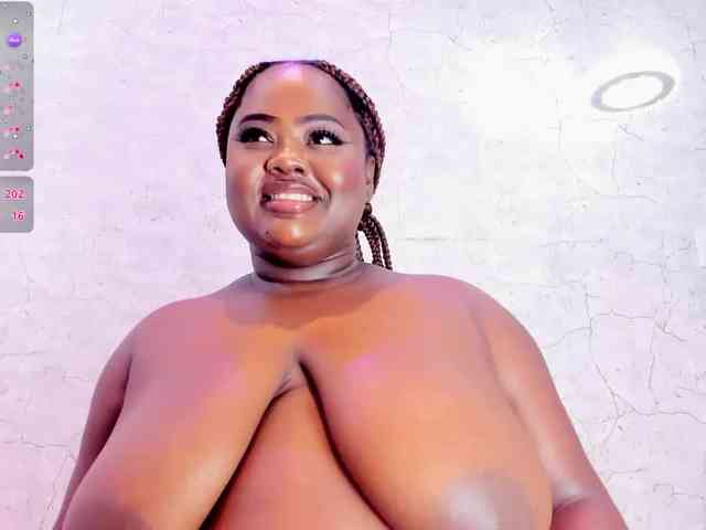 ShantalAddams webcam