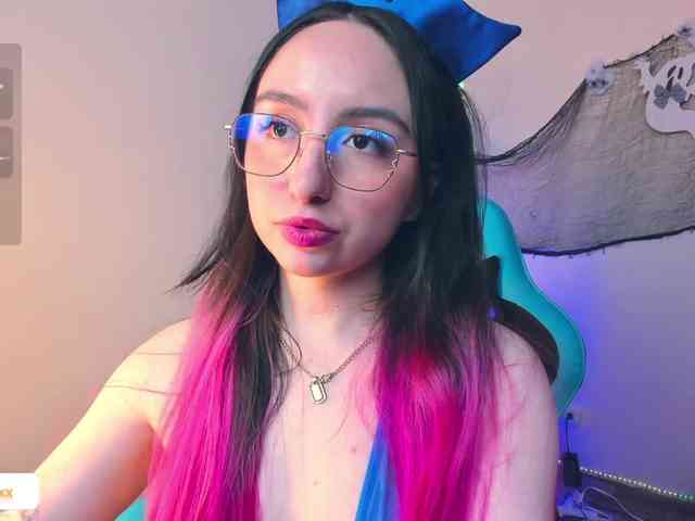 JulietaShelby webcam