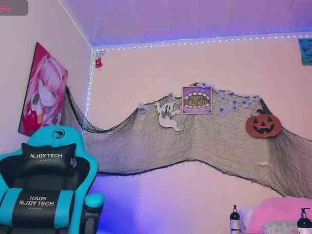 JulietaShelby webcam