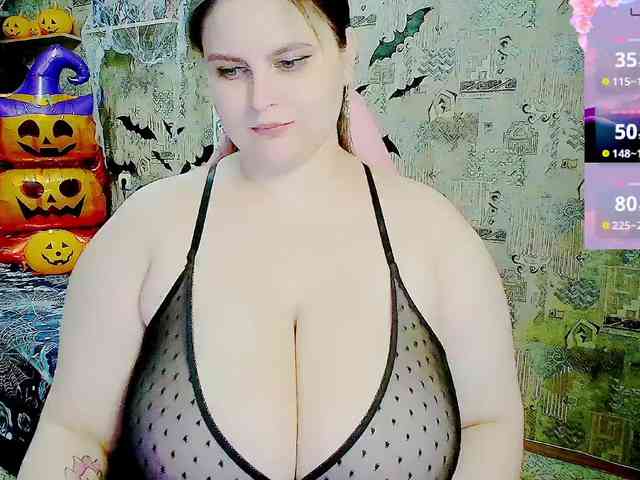 SinfulWhisper webcam