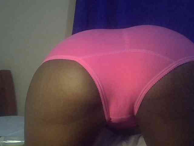 Sexybooty15 webcam