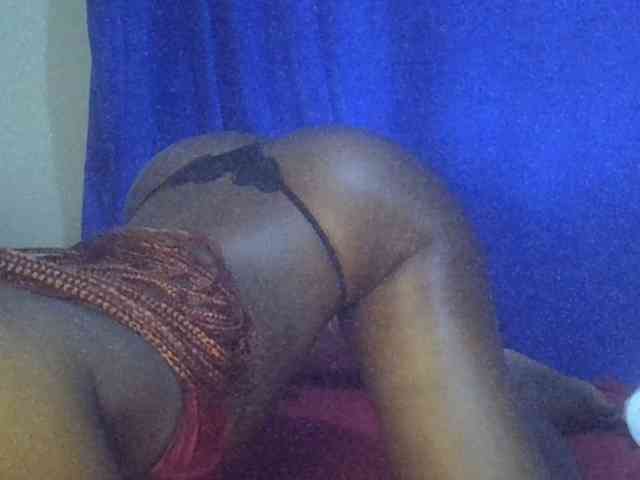 Sexybooty15 webcam