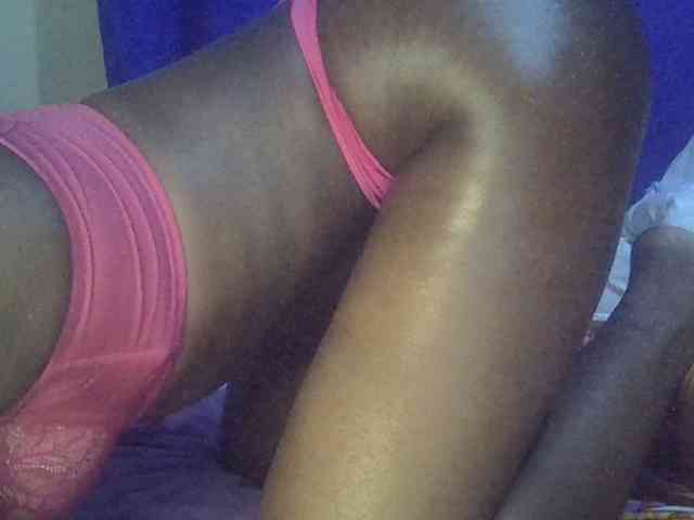 Sexybooty15 webcam