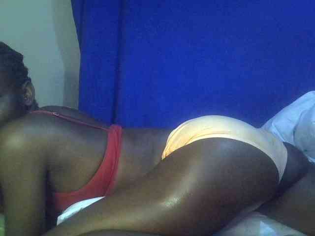 Sexybooty15 webcam