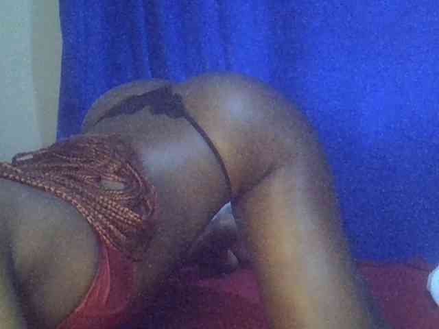 Sexybooty15 webcam