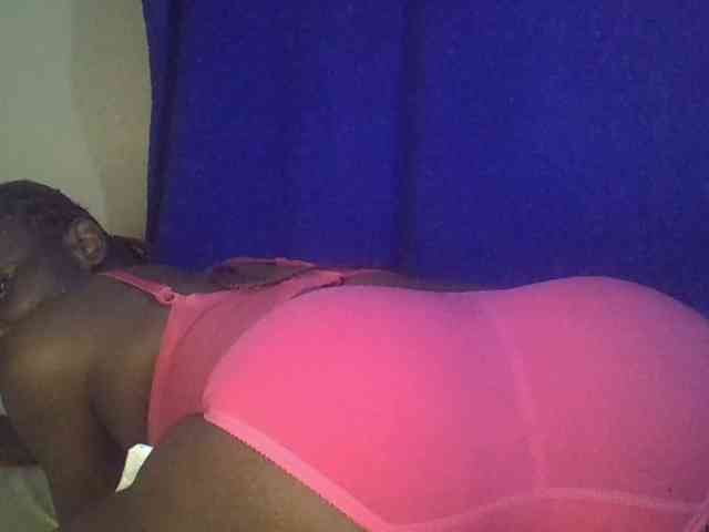 Sexybooty15 webcam