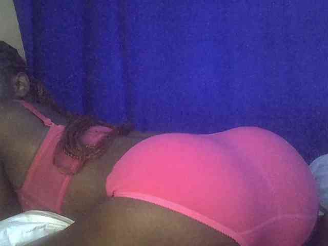 Sexybooty15 webcam