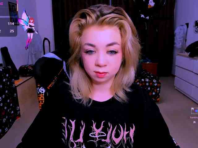 BabyNicole webcam