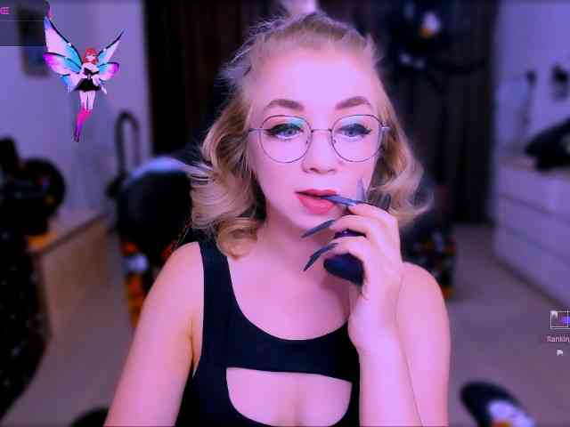 BabyNicole webcam