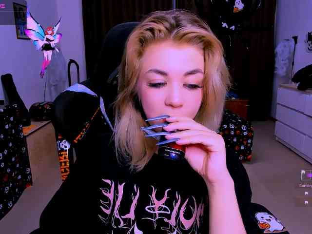 BabyNicole webcam