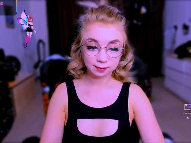 BabyNicole webcam