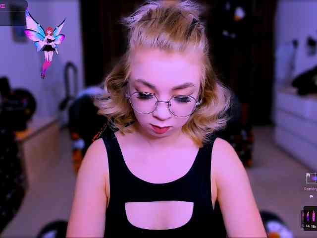 BabyNicole webcam
