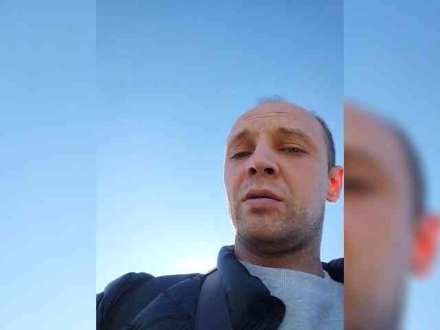 Max_and_Maksin webcam