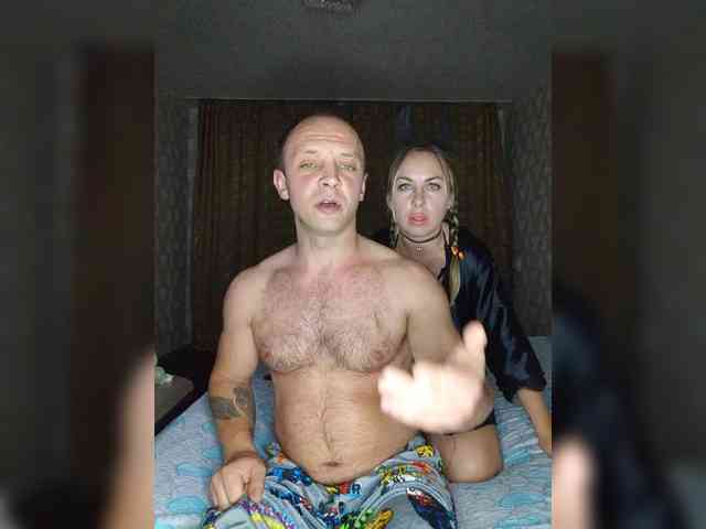 Max_and_Maksin webcam
