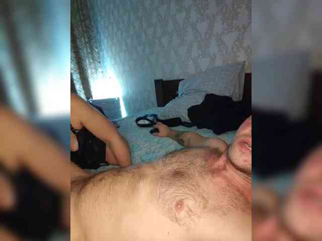 Max_and_Maksin webcam
