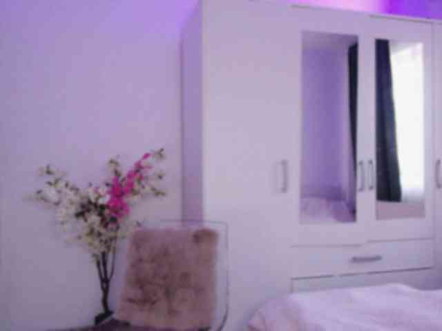 kaylalaine1 webcam