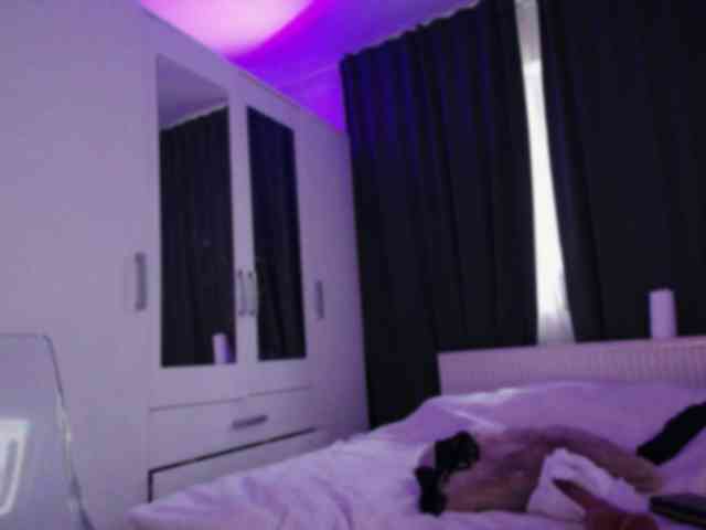 kaylalaine1 webcam