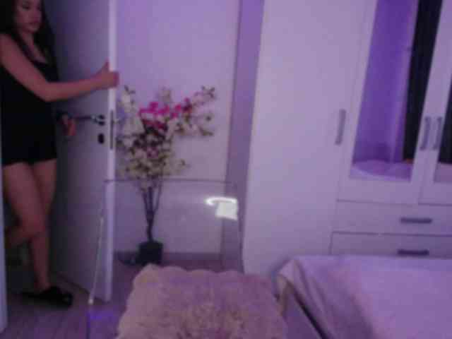 kaylalaine1 webcam