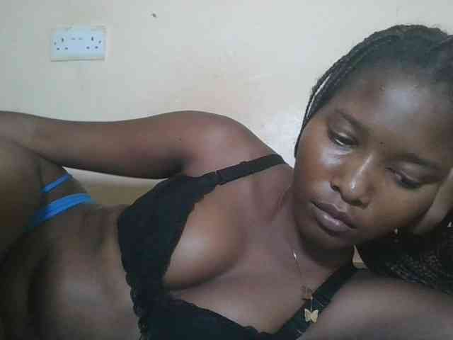 Hornyqueen4 webcam