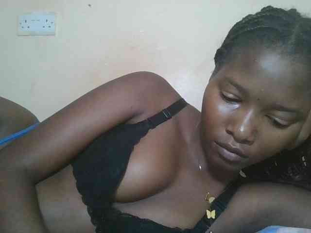 Hornyqueen4 webcam