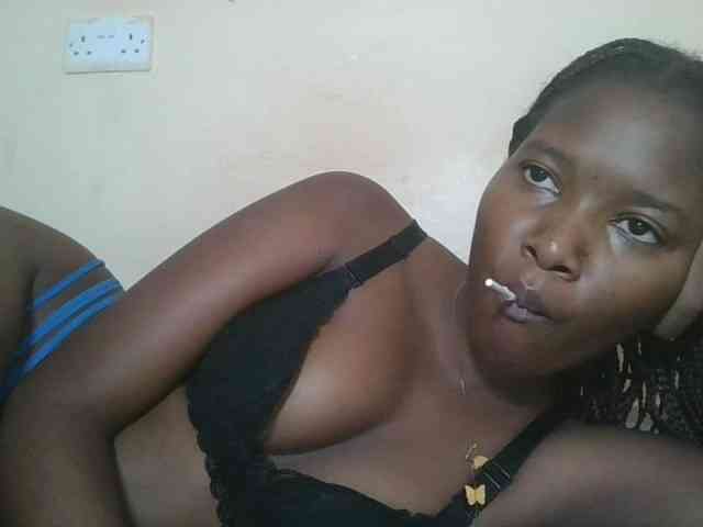 Hornyqueen4 webcam