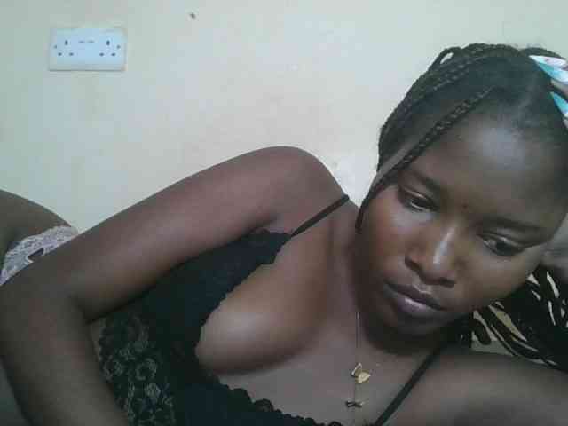 Hornyqueen4 webcam