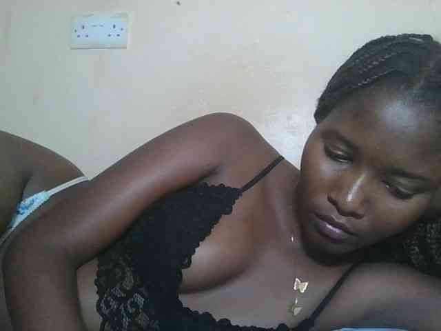 Hornyqueen4 webcam