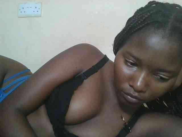 Hornyqueen4 webcam