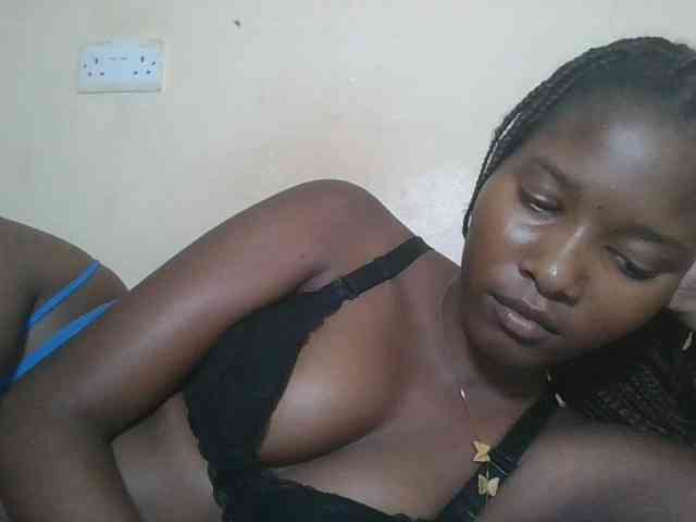 Hornyqueen4 webcam
