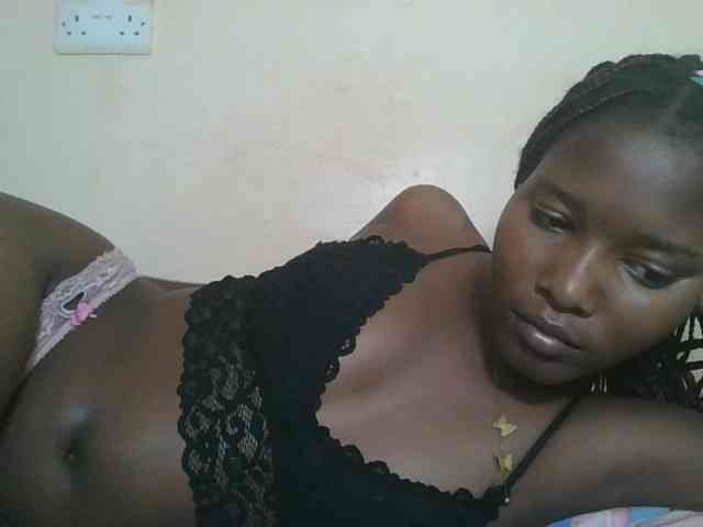 Hornyqueen4 webcam