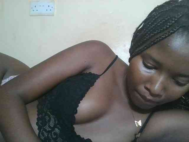 Hornyqueen4 webcam