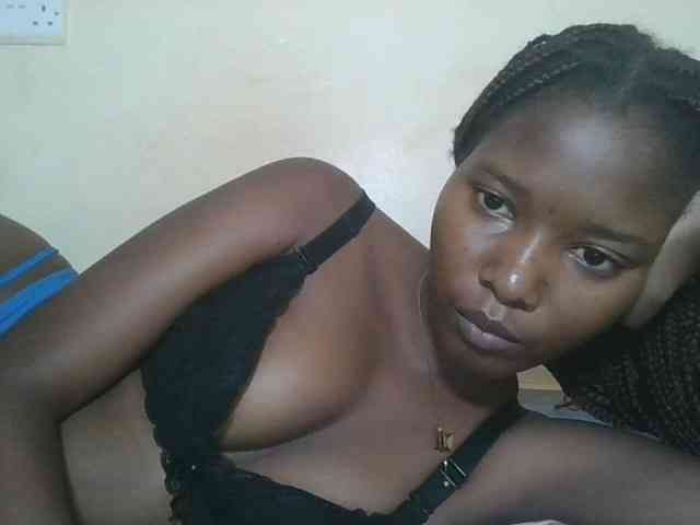 Hornyqueen4 webcam