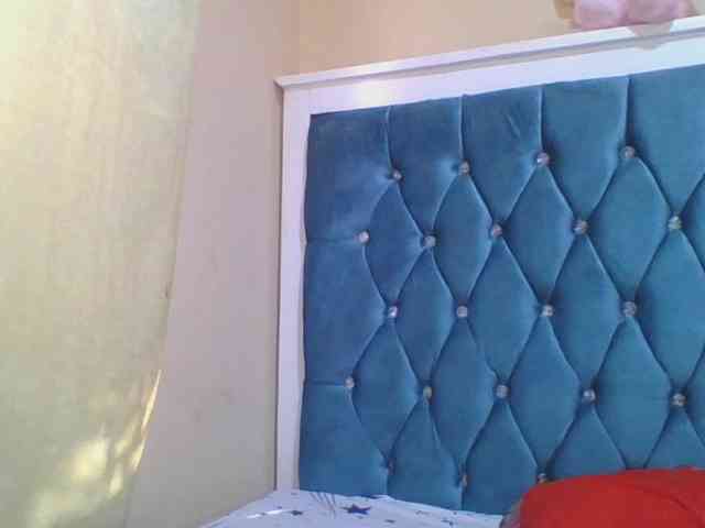 Prettyebony4 webcam