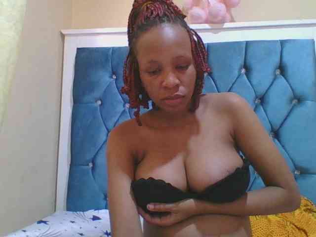 Prettyebony4 webcam